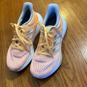 Adidas orange and white bounce sneakers Size 5